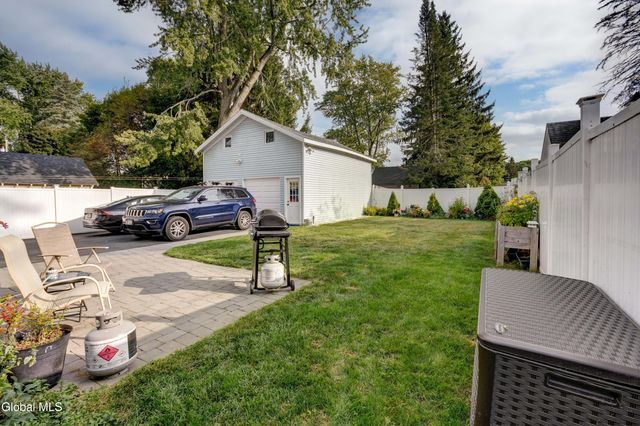 240 E Fulton Street, Gloversville, NY 12078