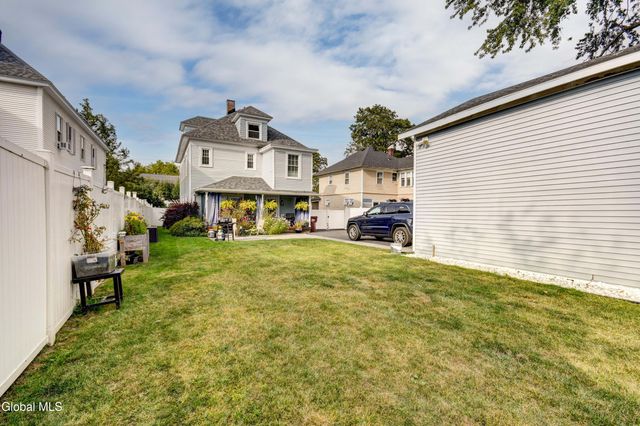 240 E Fulton Street, Gloversville, NY 12078