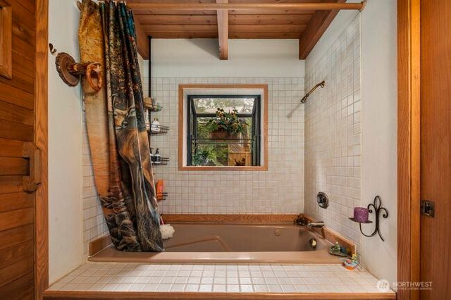 220 Mountain Home Lane, Easton, WA 98925