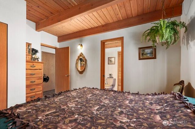 220 Mountain Home Lane, Easton, WA 98925