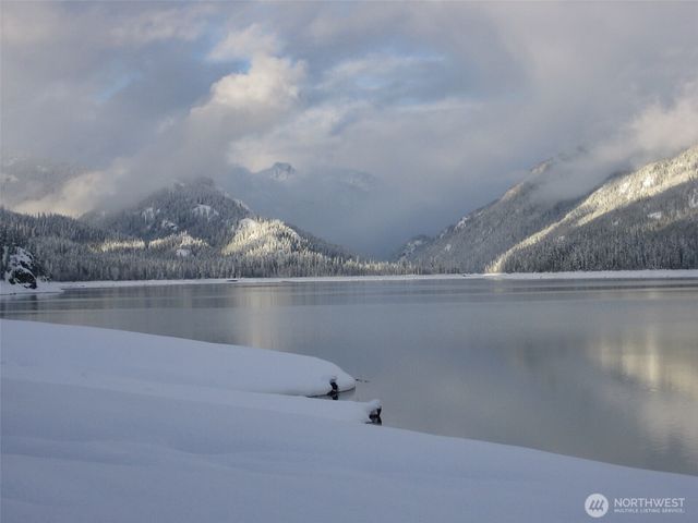 220 Mountain Home Lane, Easton, WA 98925