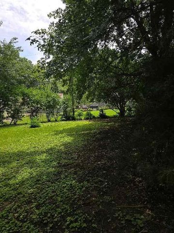 2305 W 73rd Street, Prairie Village, KS 66208