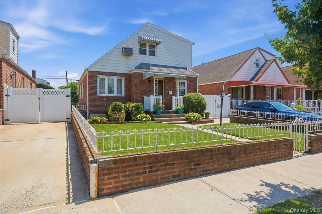 12043 232nd Street, Cambria Heights, NY 11411 — photo 4