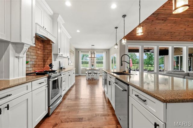 156 Brookhaven, Hillsboro, MO 63050
