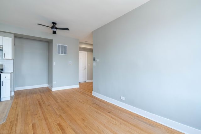 6239 N Western Avenue 311, Chicago, IL 60659