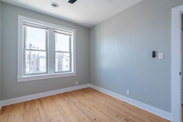 6239 N Western Avenue 311, Chicago, IL 60659