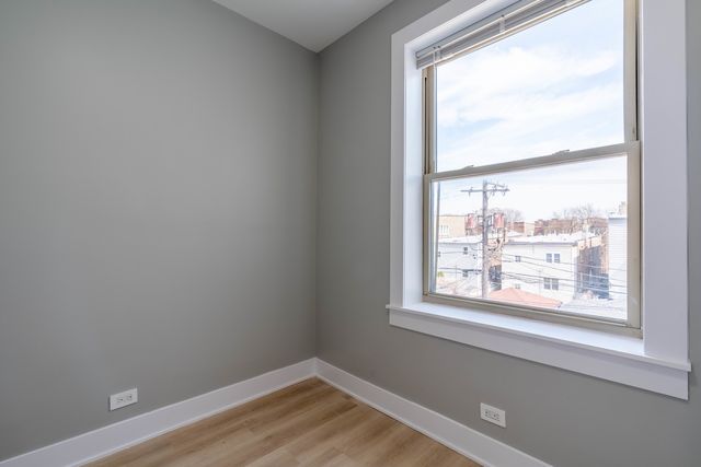 6239 N Western Avenue 311, Chicago, IL 60659