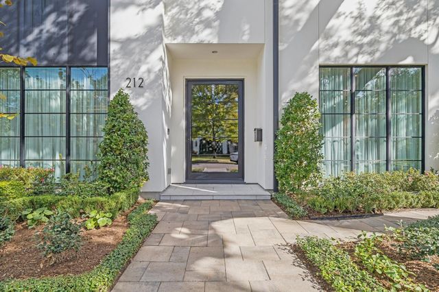 212 E Cowan Drive, Houston, TX 77007