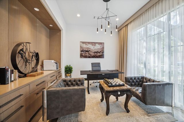 212 E Cowan Drive, Houston, TX 77007