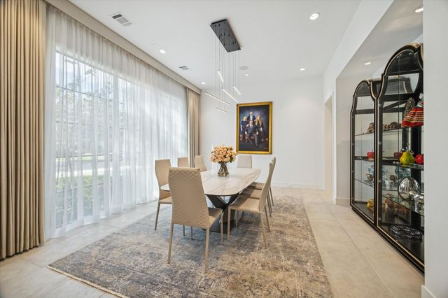 212 E Cowan Drive, Houston, TX 77007