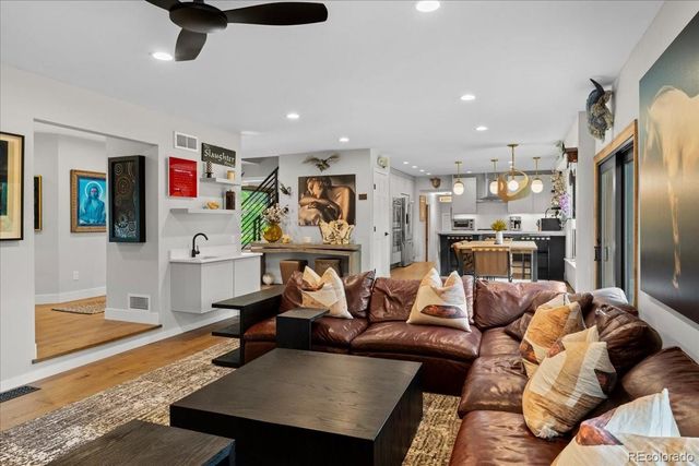 2011 S Gray Drive, Lakewood, CO 80227