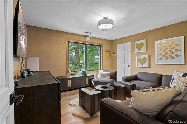 2011 S Gray Drive, Lakewood, CO 80227