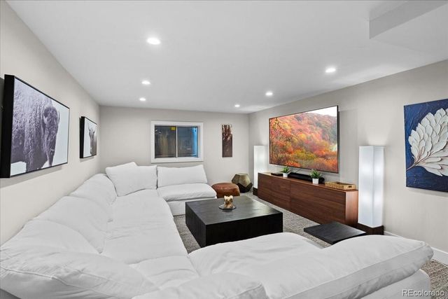 2011 S Gray Drive, Lakewood, CO 80227
