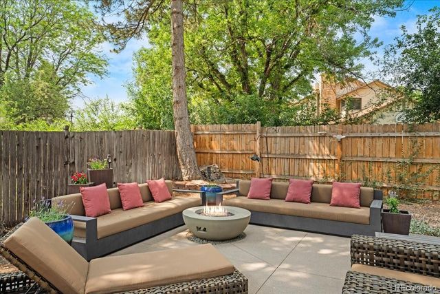 2011 S Gray Drive, Lakewood, CO 80227