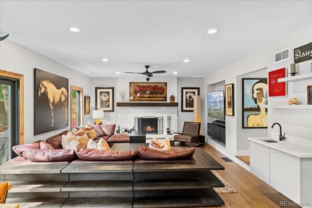 2011 S Gray Drive, Lakewood, CO 80227