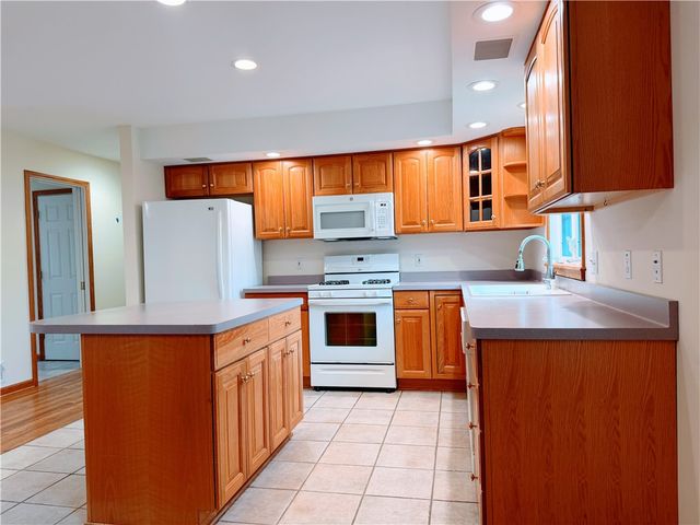 598 Paul Rd, Chili, NY 14624