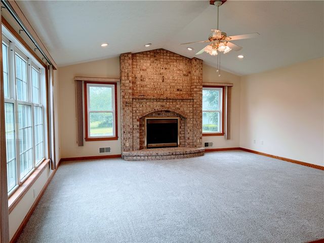598 Paul Rd, Chili, NY 14624