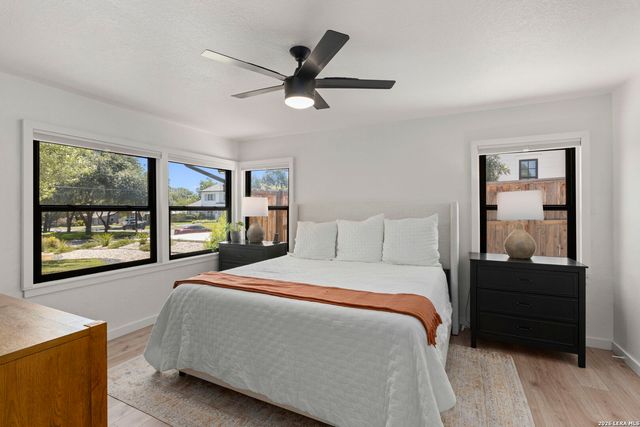 504 S Vandiver, Terrell Hills, TX 78209
