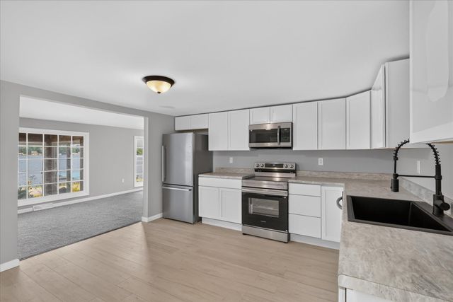 60 E Hickory Road, Johnstown Twp, MI 49017