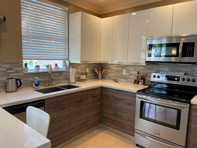 4735 SW 164th Avenue, Miramar, FL 33027