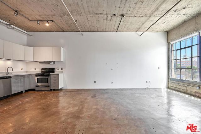 1855 Industrial Street 302, Los Angeles, CA 90021