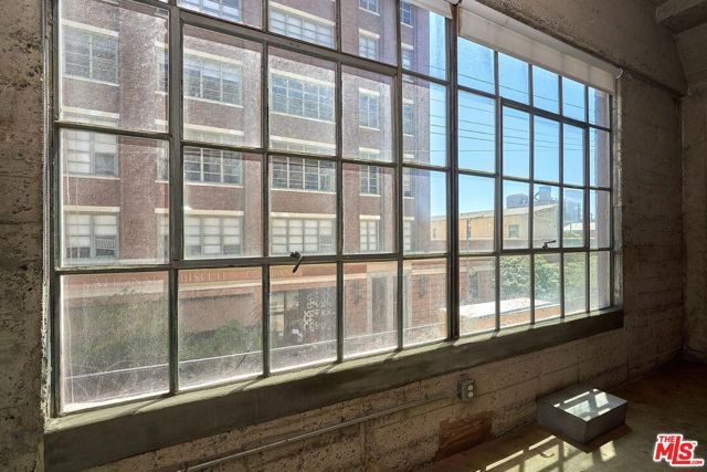1855 Industrial Street 302, Los Angeles, CA 90021