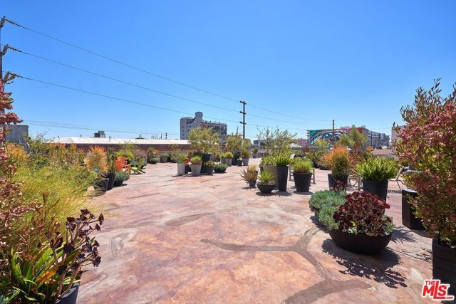 1855 Industrial Street 302, Los Angeles, CA 90021