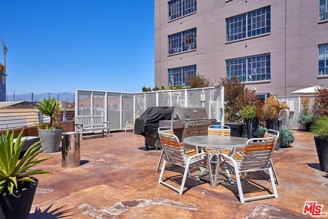 1855 Industrial Street 302, Los Angeles, CA 90021
