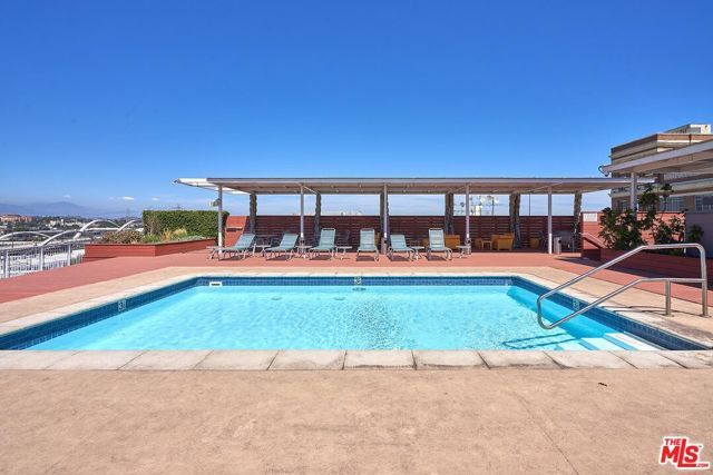 1855 Industrial Street 302, Los Angeles, CA 90021