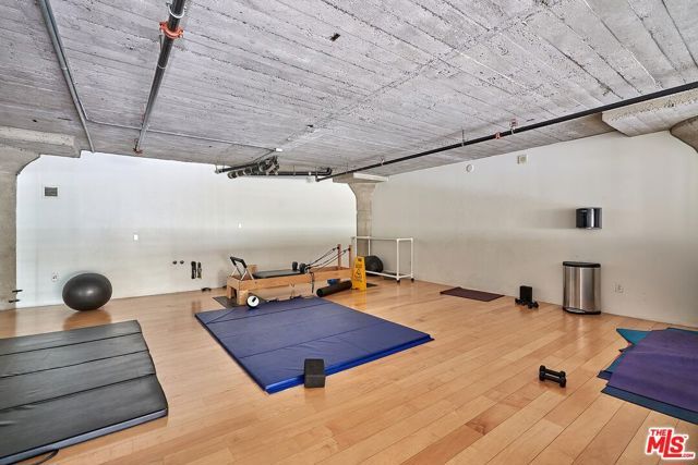 1855 Industrial Street 302, Los Angeles, CA 90021