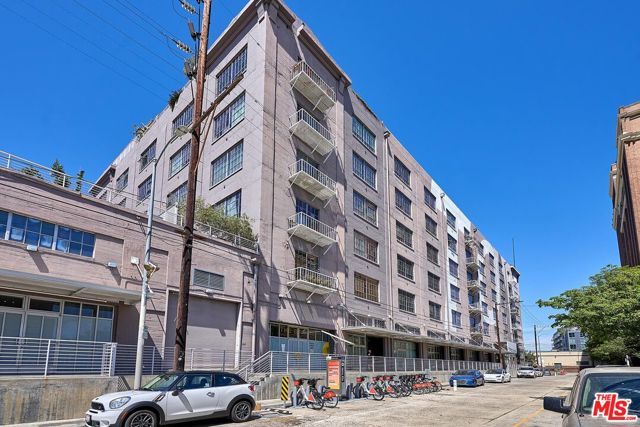 1855 Industrial Street 302, Los Angeles, CA 90021