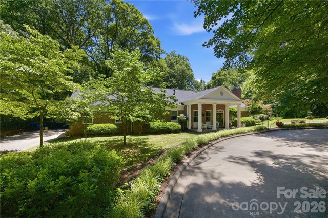455 Heathcote Drive, Statesville, NC 28677