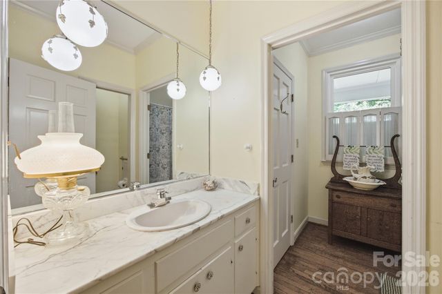 455 Heathcote Drive, Statesville, NC 28677