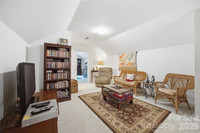 455 Heathcote Drive, Statesville, NC 28677