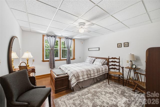 455 Heathcote Drive, Statesville, NC 28677