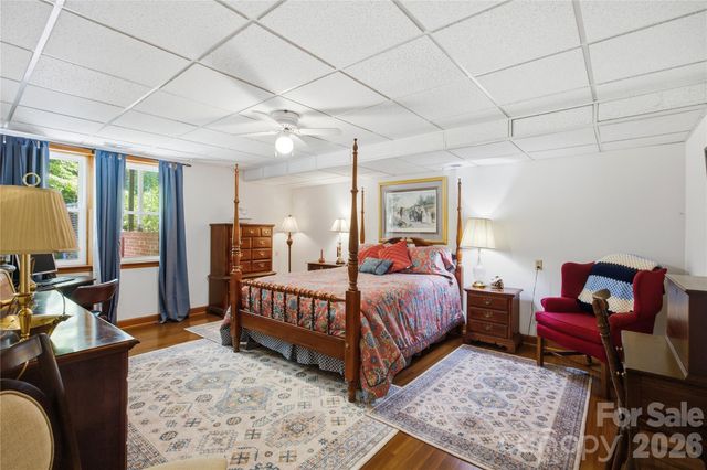 455 Heathcote Drive, Statesville, NC 28677