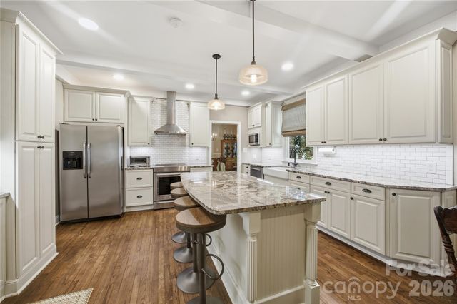 455 Heathcote Drive, Statesville, NC 28677