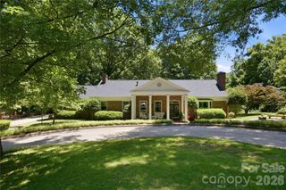 455 Heathcote Drive, Statesville, NC 28677