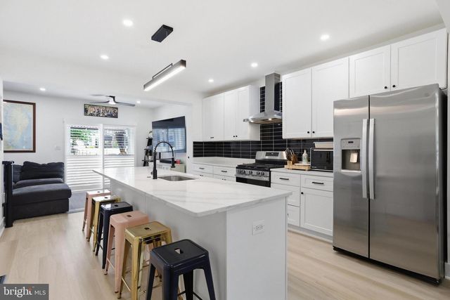 408 INGRAHAM ST NW, Washington, DC 20011