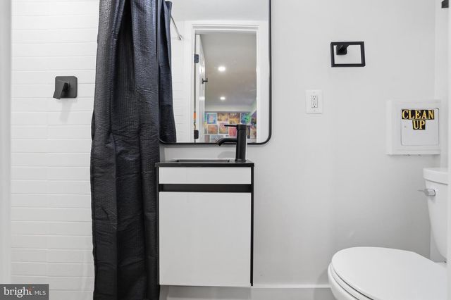 408 INGRAHAM ST NW, Washington, DC 20011