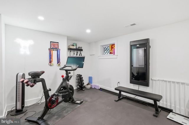 408 INGRAHAM ST NW, Washington, DC 20011