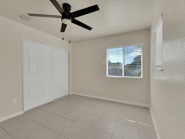 308 NW 17th Ter, Pompano Beach, FL 33069