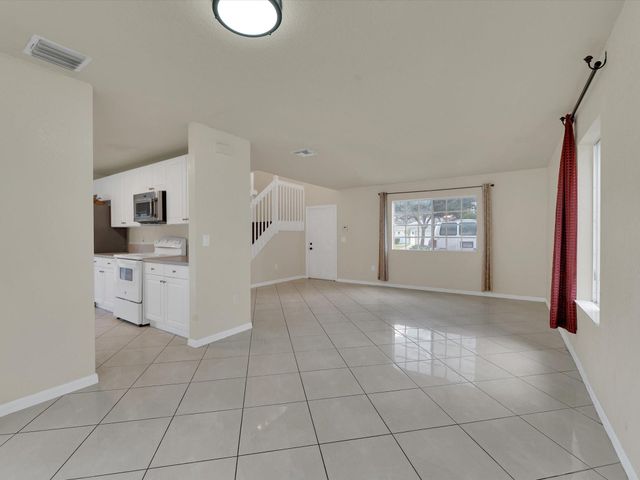 308 NW 17th Ter, Pompano Beach, FL 33069