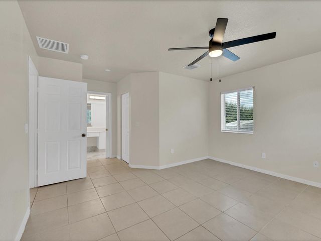 308 NW 17th Ter, Pompano Beach, FL 33069