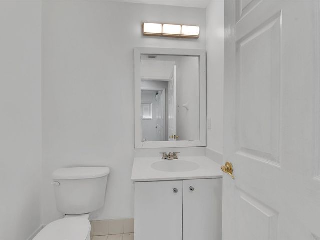 308 NW 17th Ter, Pompano Beach, FL 33069