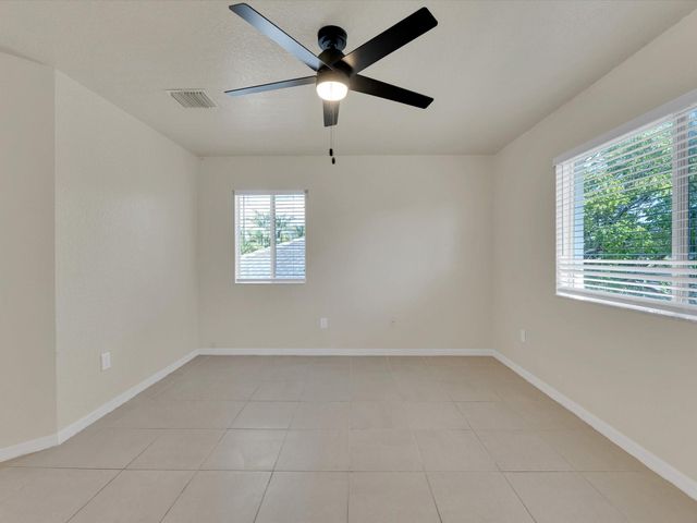 308 NW 17th Ter, Pompano Beach, FL 33069
