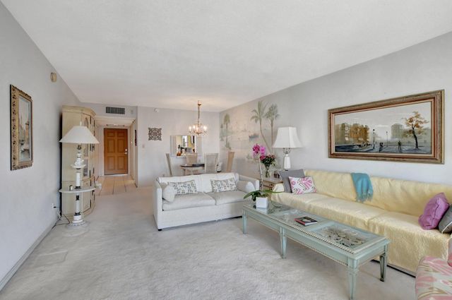 2871 N Ocean Blvd R-544, Boca Raton, FL 33431