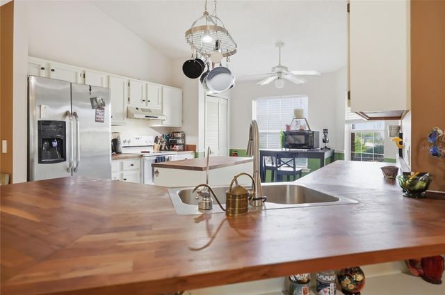 905 NORTHERN OAKS TERRACE, Deland, FL 32724