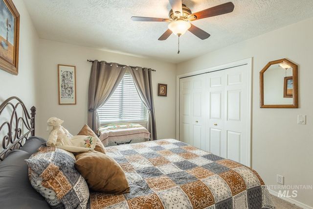 703 N Dover Crt, Nampa, ID 83651