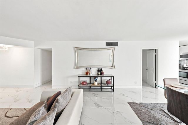 1000 S Ocean Boulevard 14o, Pompano Beach, FL 33062